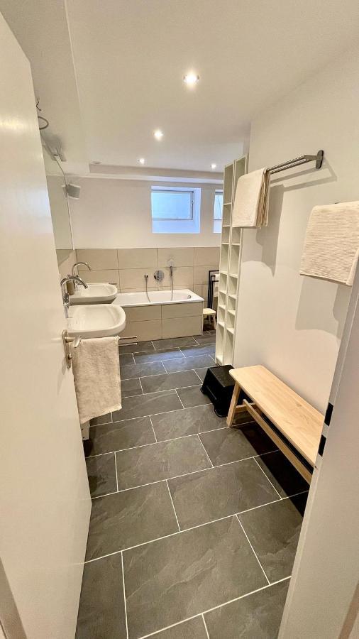 Large Holiday Apartment With Sauna, Terrace, Garden And Open Fireplace Lenggries Bagian luar foto