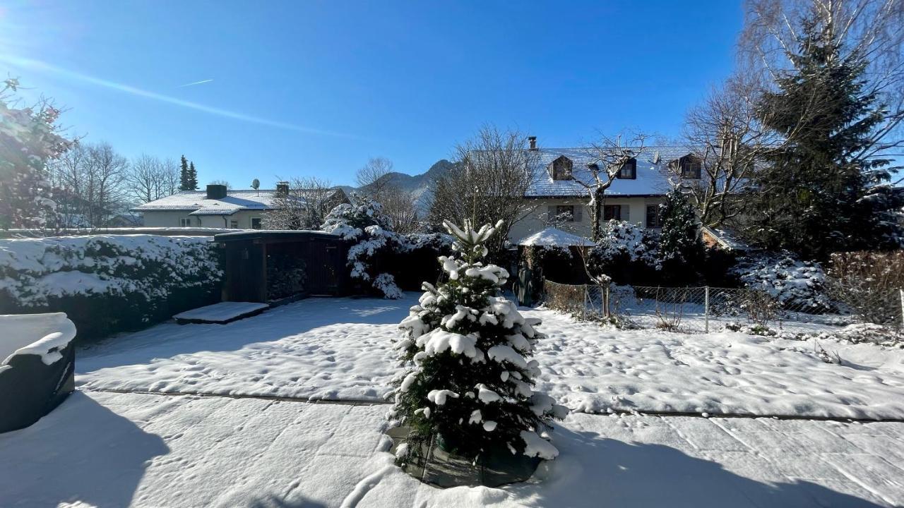 Large Holiday Apartment With Sauna, Terrace, Garden And Open Fireplace Lenggries Bagian luar foto